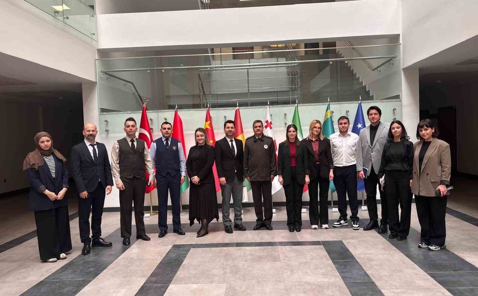 Anadolu Üniversitesi TÖMER'den İstanbul'da kurumsal ziyaretler