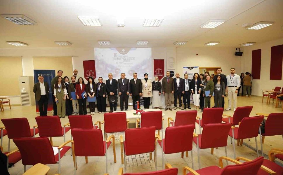 Anadolu'da '16. Uluslararası Yeni Dünya İletişim Kongresi'