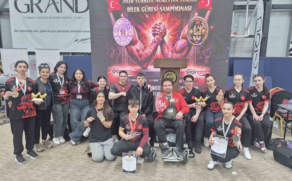 Bilek güreşinde Eskişehirli 3 sporcu Türkiye'yi temsil edecek