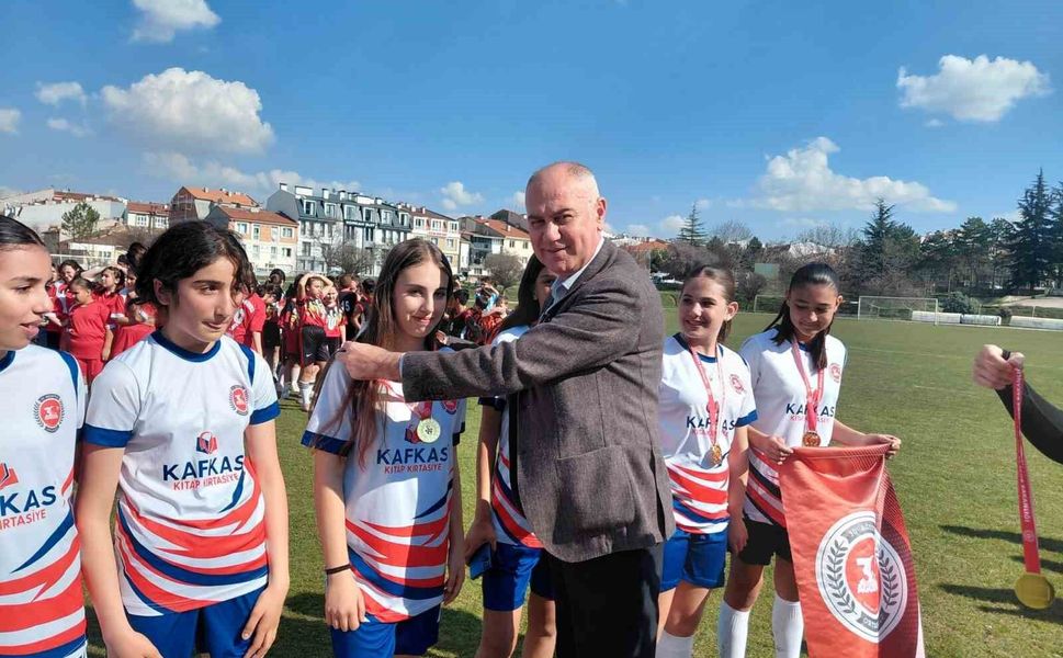 Eskişehir'de Okul Sporları Ragbi heyecanı sona erdi