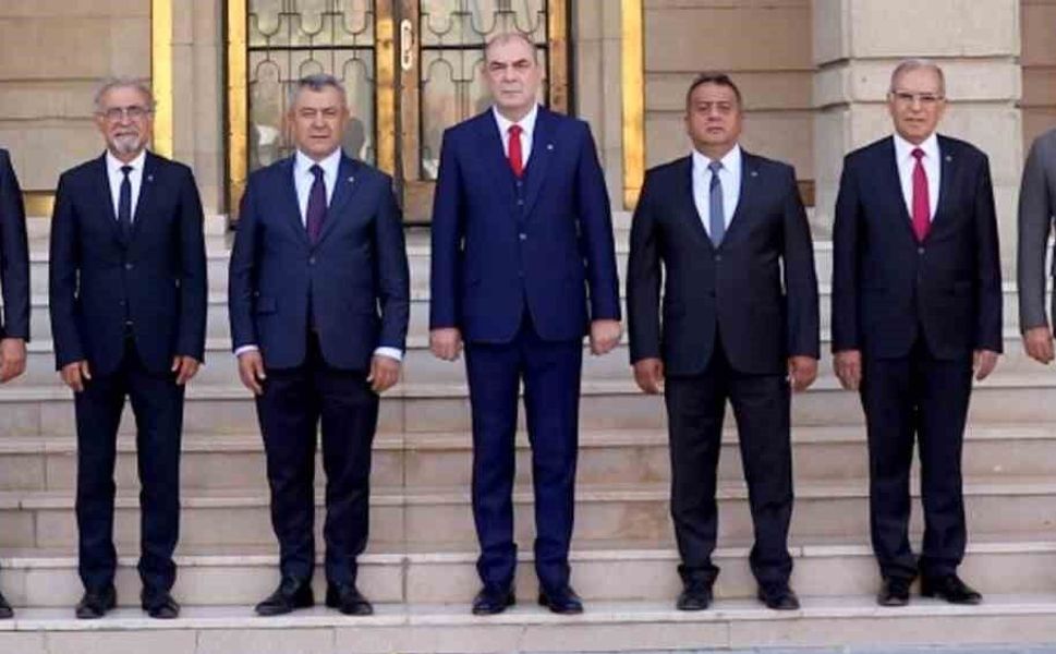 ESO Yönetim Kurulu üyeleri şahsi katkılarıyla Eskişehirspor'un yanında