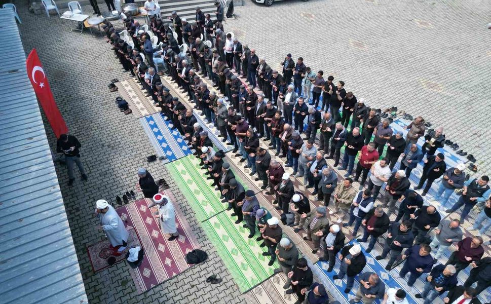 Nasreddin Hoca Mahallesi'nde yağmur ve şükür duası yapıldı