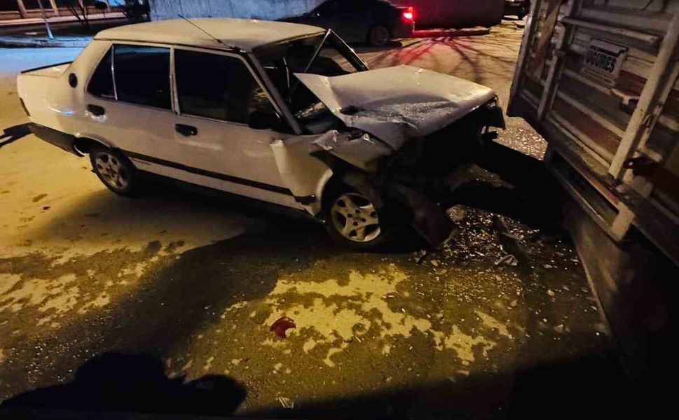 Park halindeki araca çarpan alkollü ve ehliyetsiz sürücüye 250 bin TL ceza