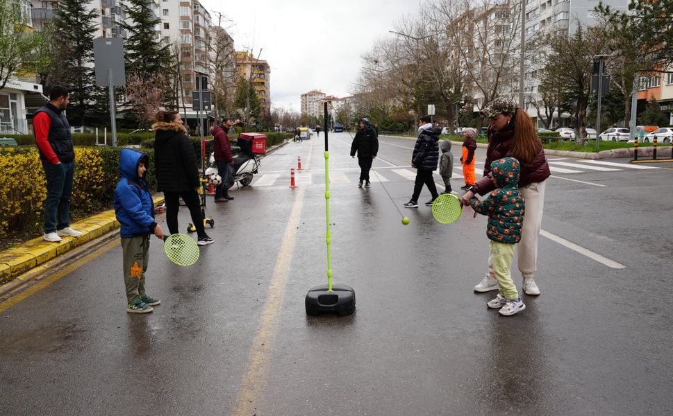 “Arabasız Pazar ” ile Şehirde Sessiz ve Temiz Bir Gün