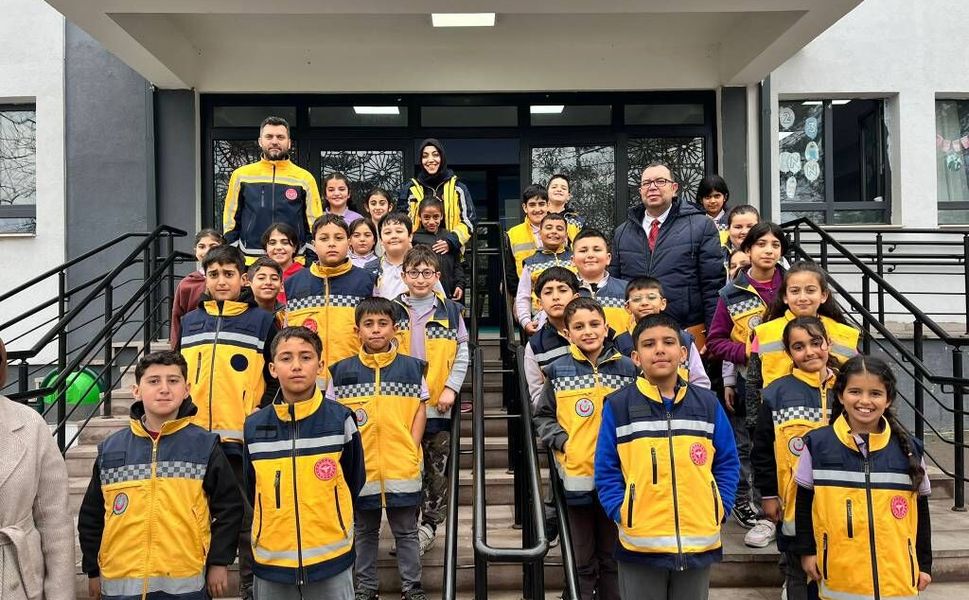 Eskişehir’de Öğrencilere İlk Yardım ve Minik 112 Eğitimi Verildi