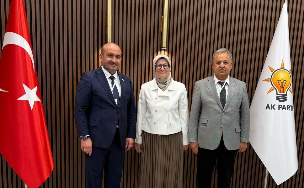 AK Parti Eskişehir'den Belgin Uygur'a Ziyaret
