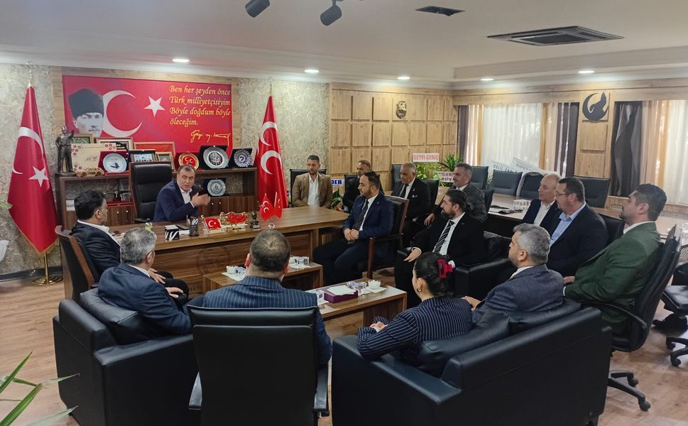 MÜSİAD’ dan MHP Eskişehir İl Başkanı Ayhan Sezer’ e ziyaret