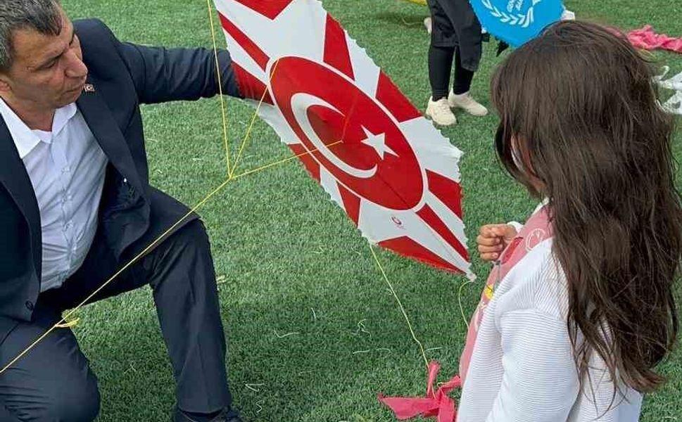 Beylikova'da uçurtma şenliği düzenlendi