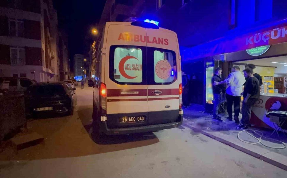Bıçaklı kavgada 16 yaşındaki çocuk yaralandı