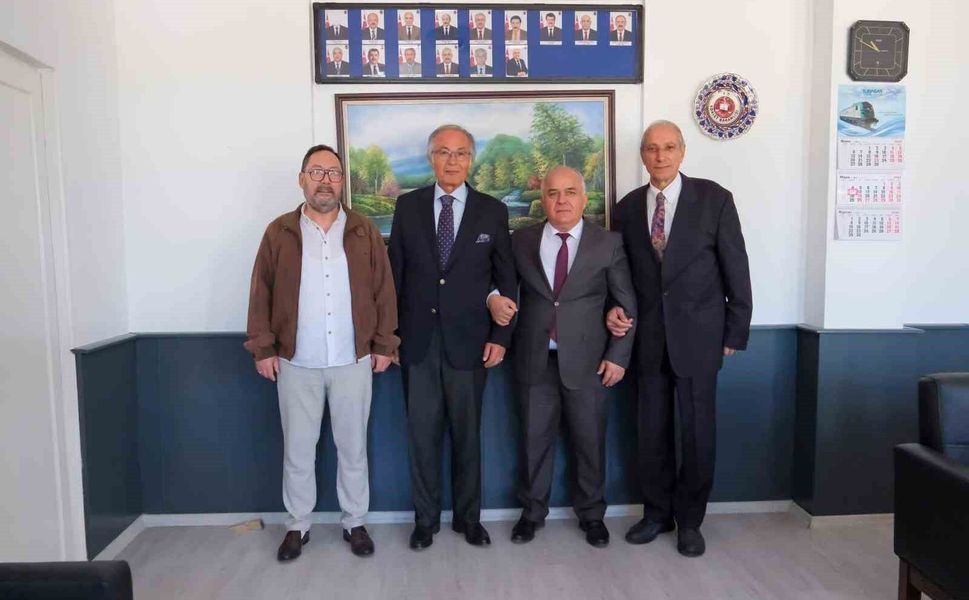 Emekli cezaevi müdürü, 36 yıl önce görev yaptığı ceza infaz kurumunu ziyaret etti
