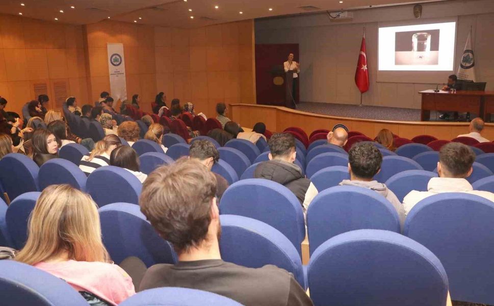 ESOGÜ'de 'Sağlıklı Yaşlanma Paneli' düzenlendi