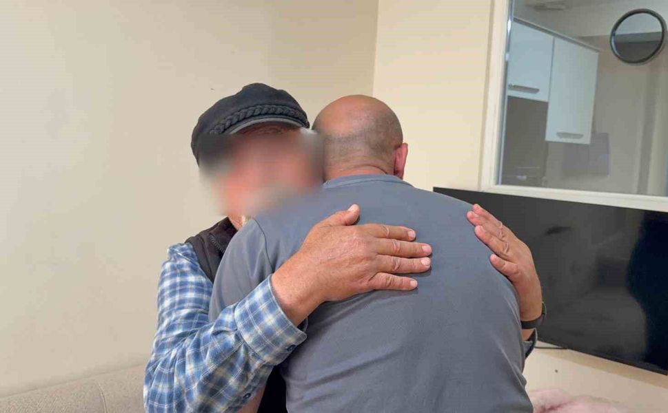 İBAN'ları arkadaşıyla paylaştı, 71 yaşındaki babasıyla aynı koğuşta hapis yattı