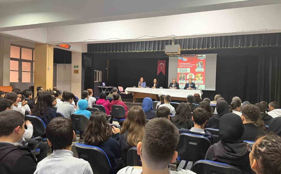 'Veli Buluşmaları: Yetenekten Başarıya Uzanan Meslek Lisesi Yolculuğu' programı düzenlendi