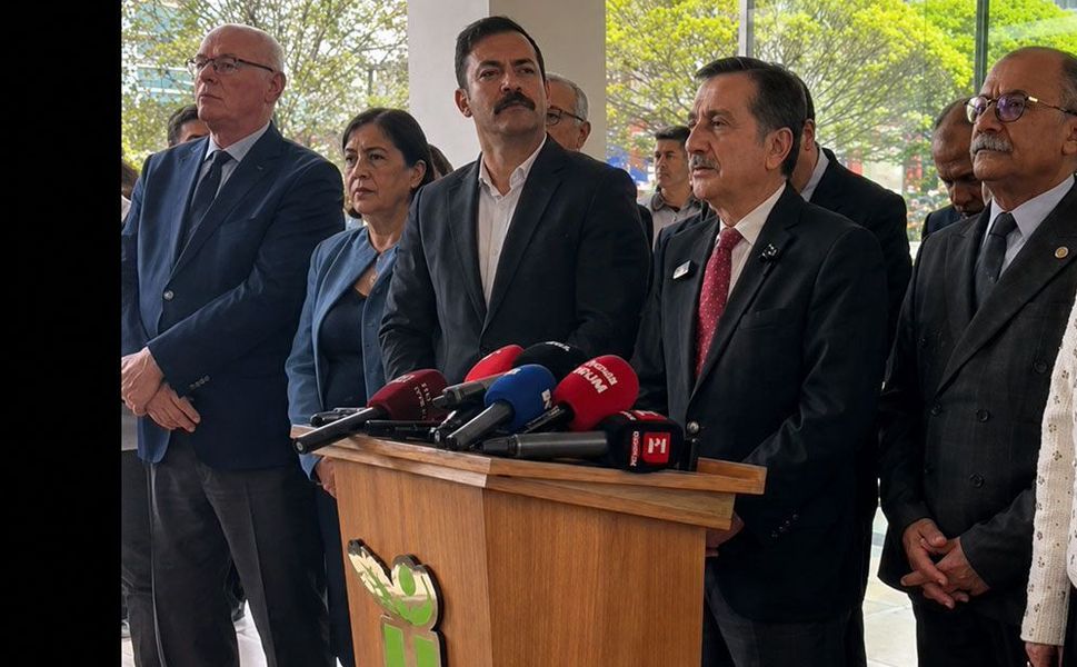 Bu İş Bürokratlara Yıkılamaz !