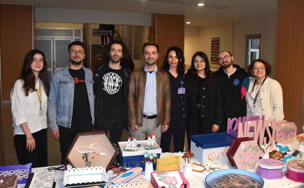 Uğraş Tedavisi El Sanatları Sergisi Açıldı