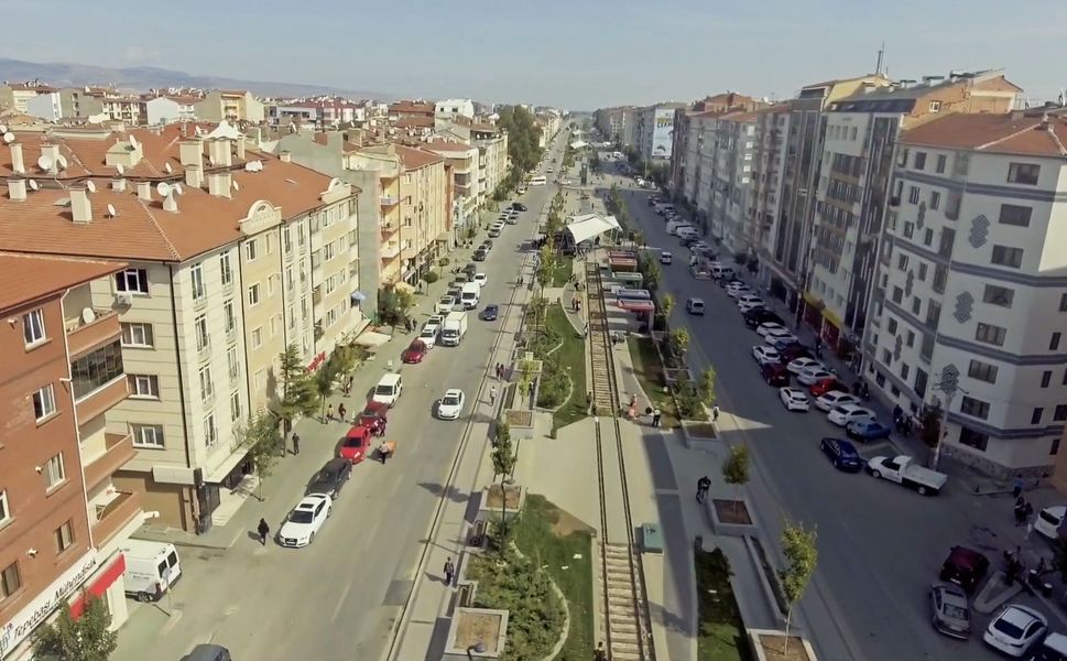 Hat Boyu Yılların İhmali. .