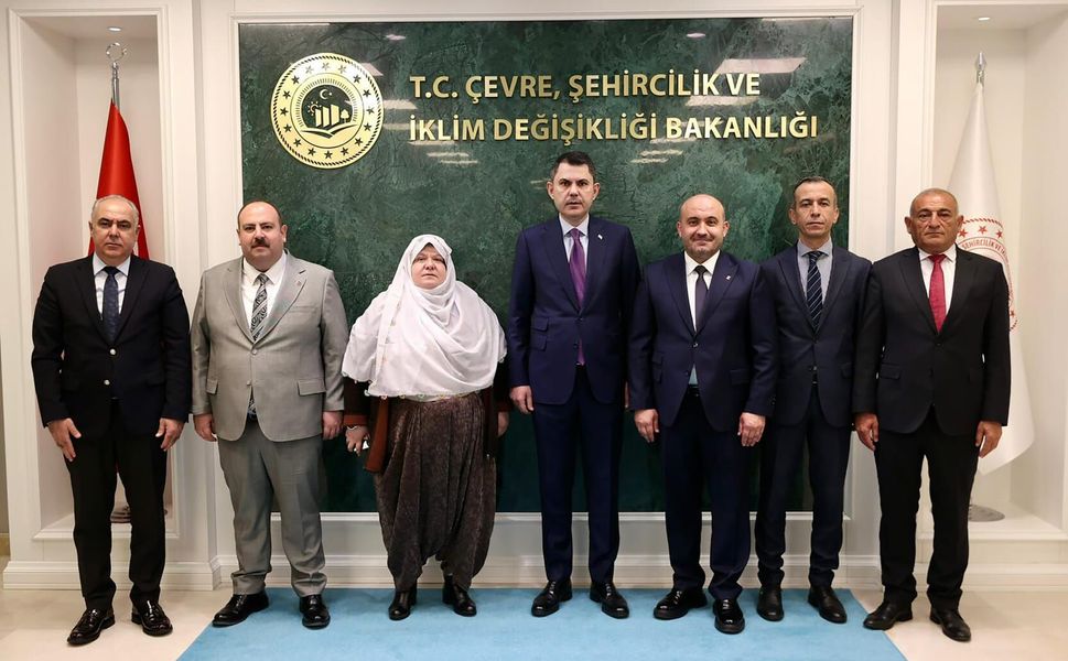 AK Parti'li Başkanlar Murat Kurum'la Görüştü