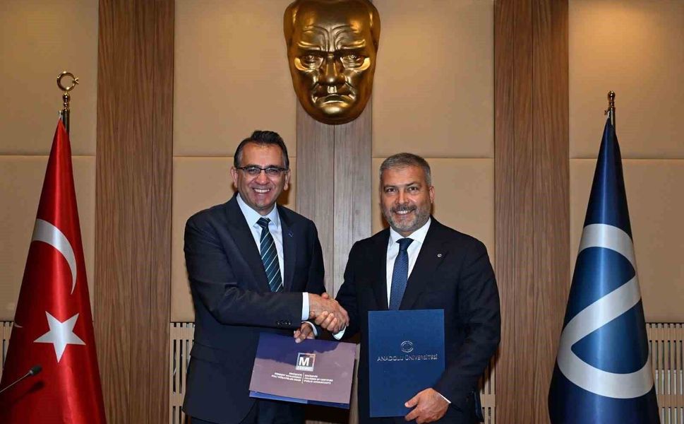 Anadolu Üniversitesi ile ESMMMO arasında staj iş birliği protokolü imzalandı
