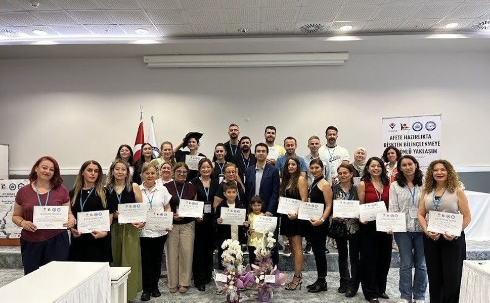 ESOGÜ'den afete hazırlıkta büyük adım: 15 ilden 26 öğretmen eğitimini tamamladı