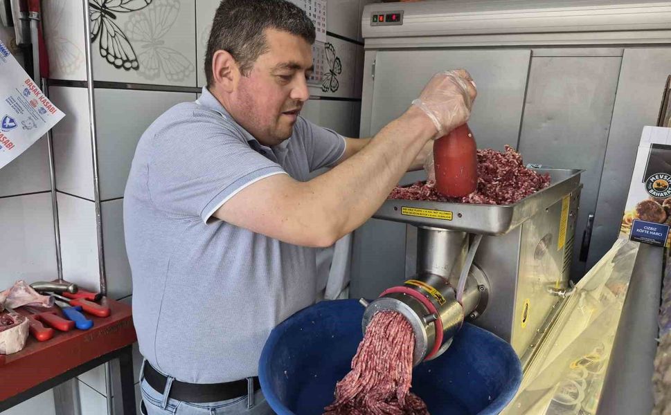 Sıcak havalarda kırmızı et ve tavuk tüketimine dikkat