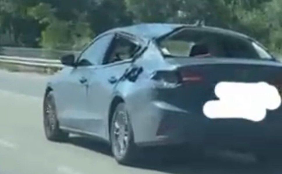 Trafikte hasarlı şekilde ilerledi