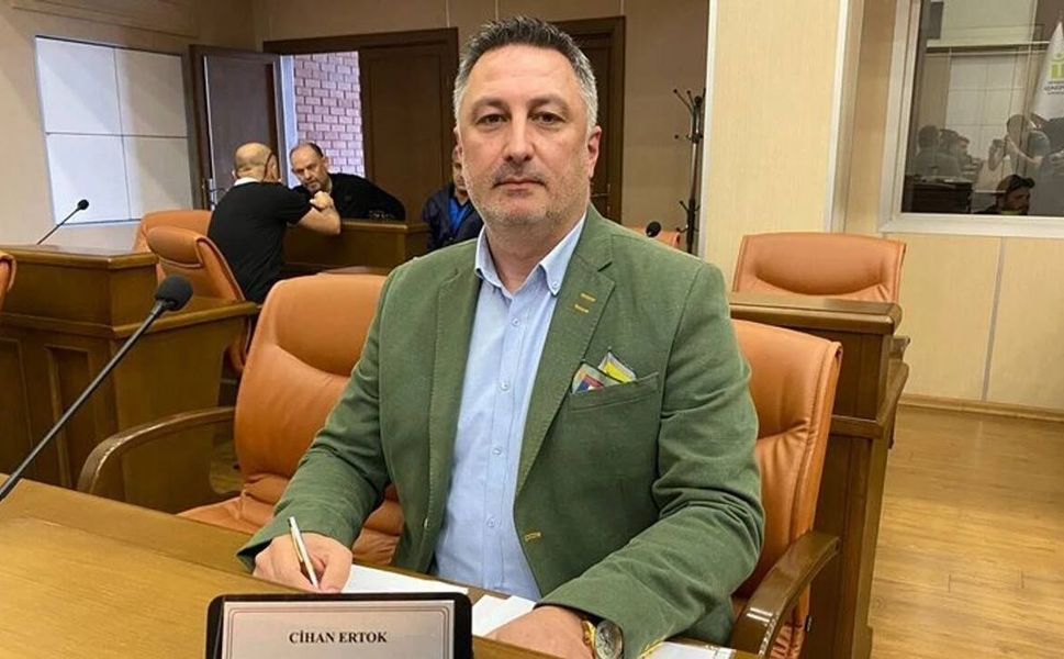 Cihan Ertok, Tepebaşı Meclisinde 2019'da Yapılan Vandallıgı hatırlattı, Meclis karıştı