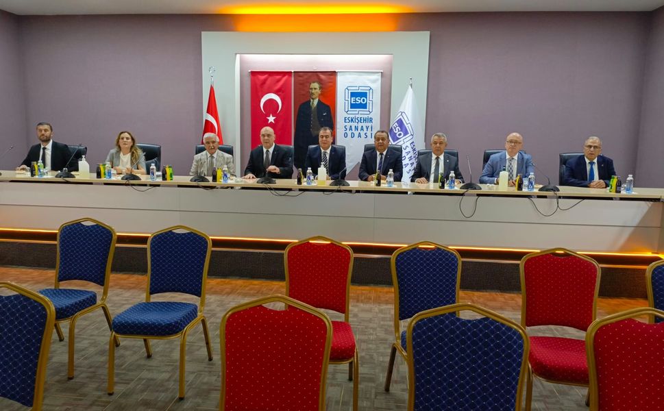 MHP İl Başkanı Ayhan Sezer'den Eskişehir Sanayi Odası'na Nezaket Ziyareti