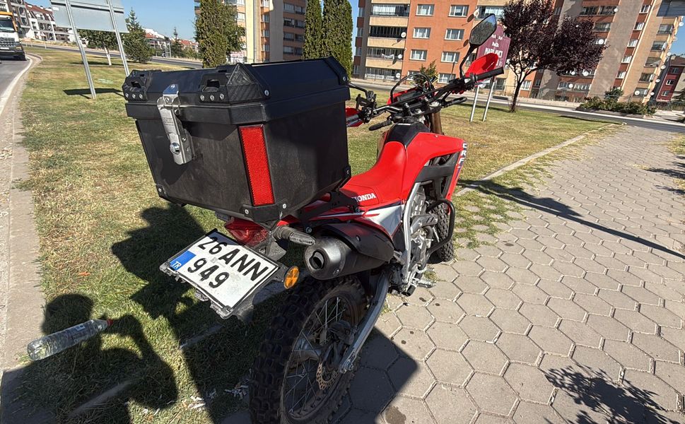 Otomobil ile motosiklet çarpıştı: 1 yaralı