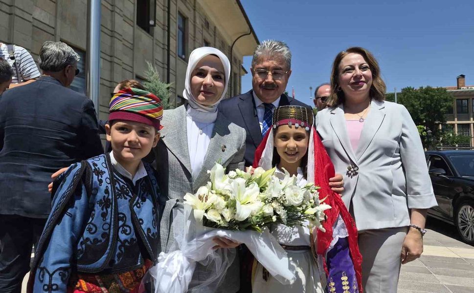 Aile ve Sosyal Hizmetler Bakanı Göktaş'tan Eskişehir Valiliği'ne ziyaret