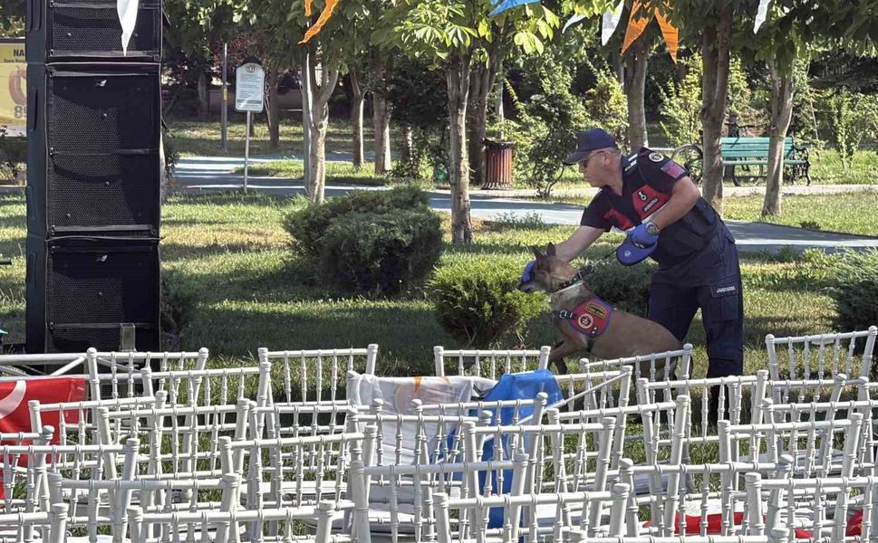 Bakan Göktaş'ın programı öncesi Dede Korkut Parkı'nda bomba araması
