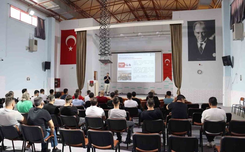 Eskişehir'de hükümlülere tahliye öncesi denetimli serbestlik semineri