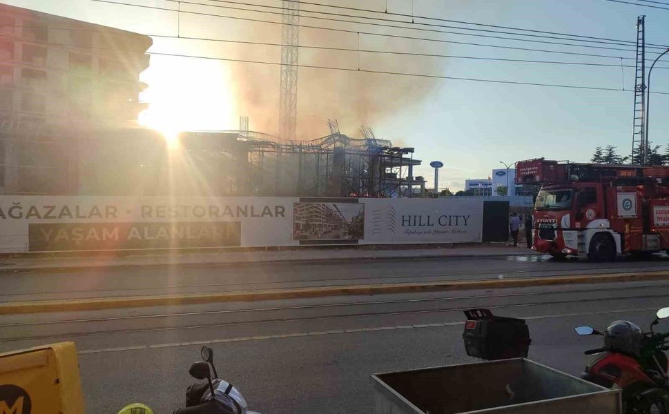 Eskişehir'de inşaatta çıkan yangın kontrol altına alındı