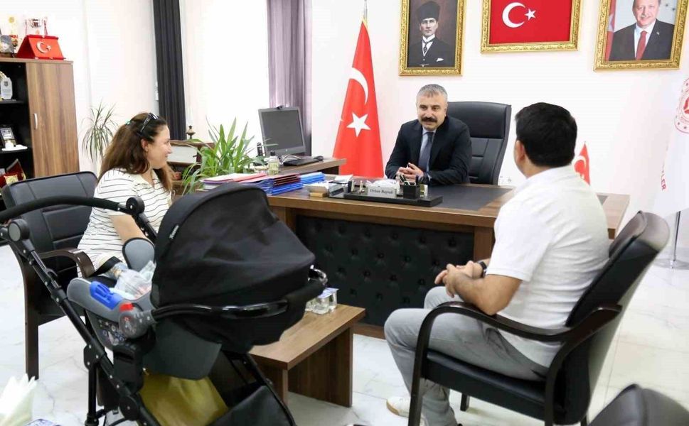 Eskişehir'de koruyucu aile hizmetiyle bir çocuk daha sıcak yuvaya kavuştu