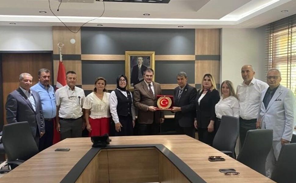Eskişehirli muhtarlardan Kaymakam Ulu'ya vefalı veda