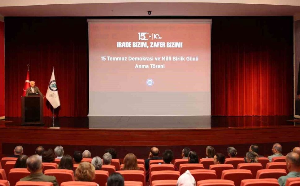 ESOGÜ'de 15 Temmuz Demokrasi ve Milli Birlik Günü Anma programı düzenlendi