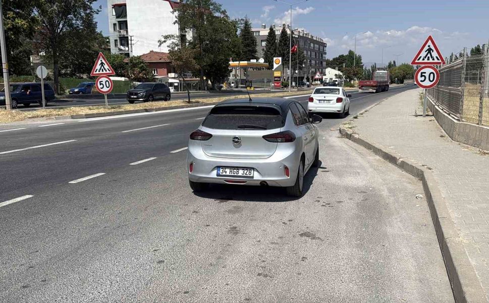 İki aracın çarpıştığı kaza sonrası polise zorluk çıkaran şahsa işlem yapıldı