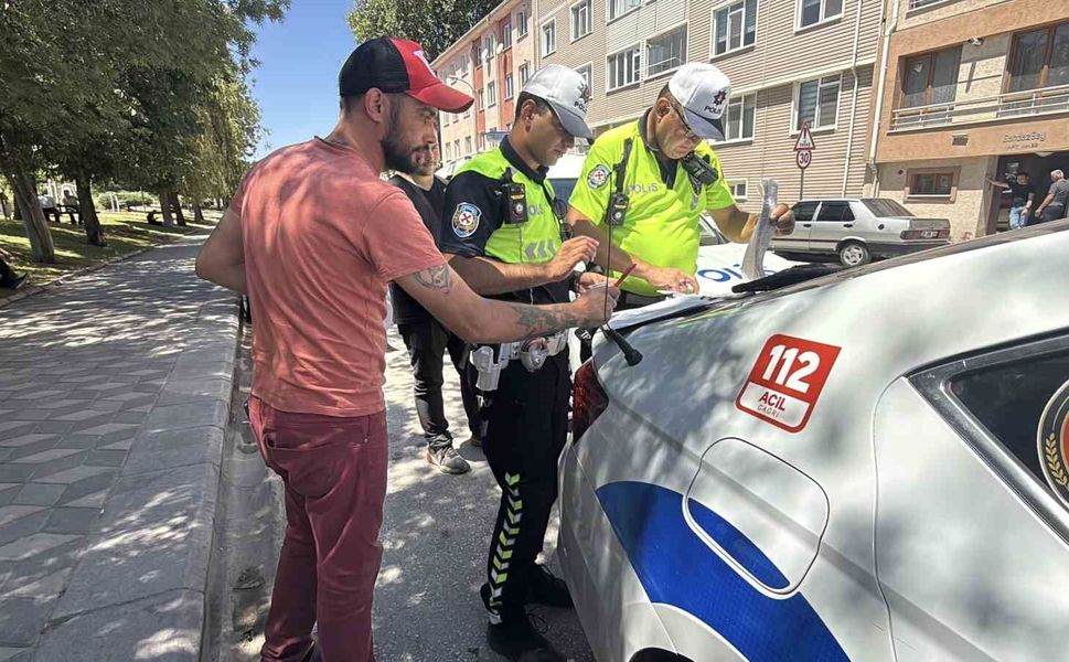 Sahte plakalı kamyonetin sürücüsüne 180 bin TL ceza