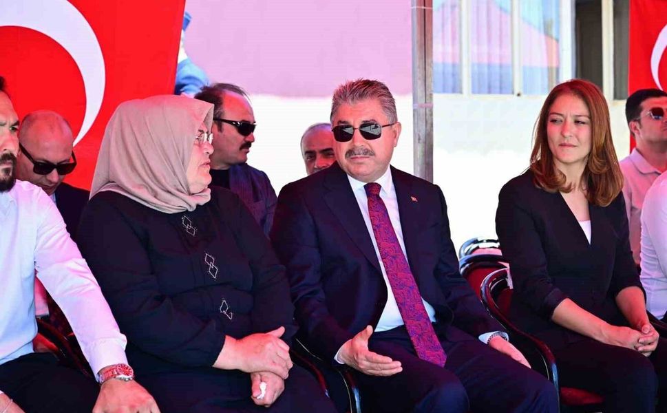 Vali Yılmaz'dan 15 Temmuz Şehidi Fatih Dalgıç'ın ailesine ziyaret