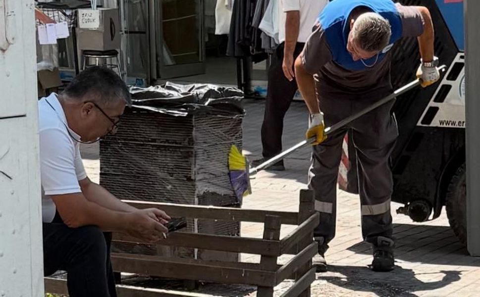 Odunpazarı'nda Hizmet Özgür Özel'e var Vatandaş için Yok !