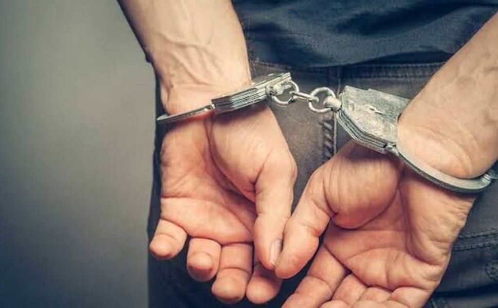 Eskişehir'de şehit Ömer Halisdemir'e 'Kim o' diyen 2 kişi gözaltına alındı