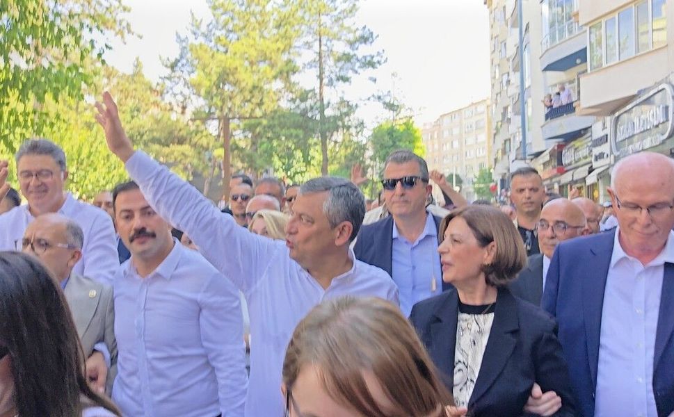 Cellatlarına Aşık Zavallı Fırıldaklar !