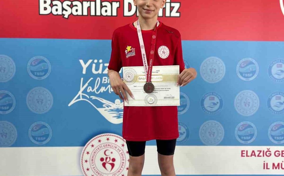 ANALİG Yüzme Türkiye Finali'nde Eskişehirli sporculardan madalya yağmuru