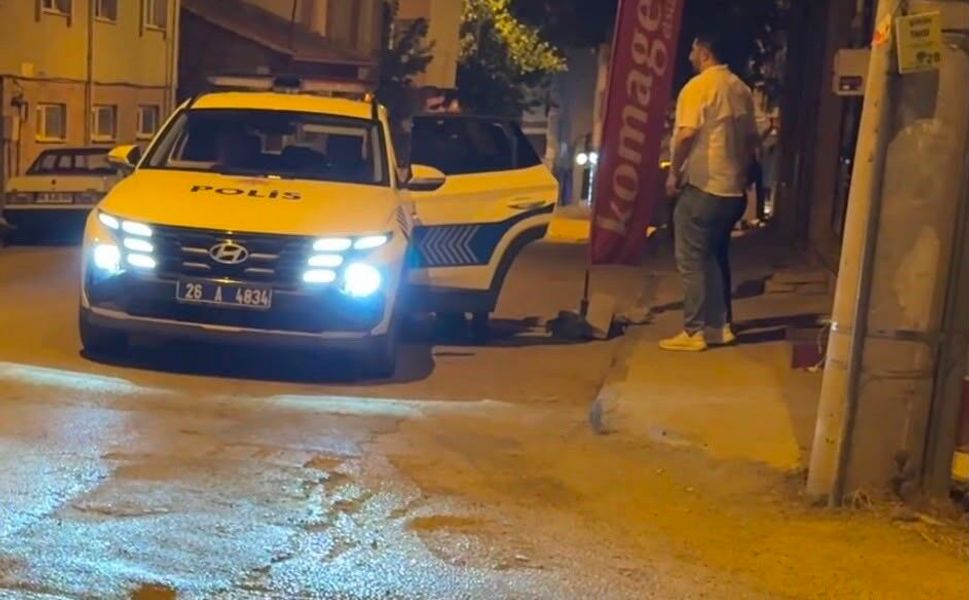 Çiğ köftecide tartışma karakolda bitti, sinir krizi geçiren kadın hastaneye kaldırıldı