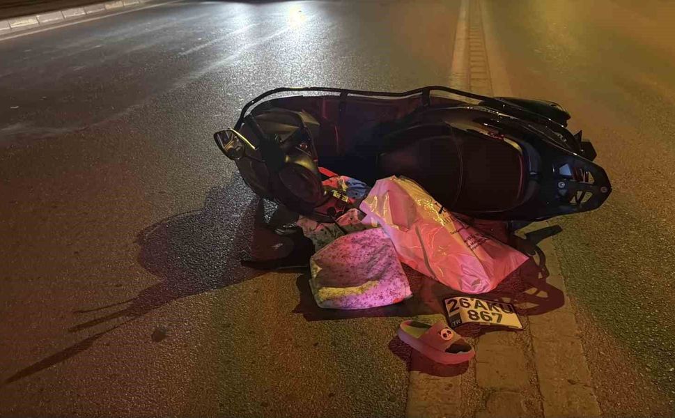 Eskişehir'de otomobil ile motosiklet çarpıştı: 2 yaralı