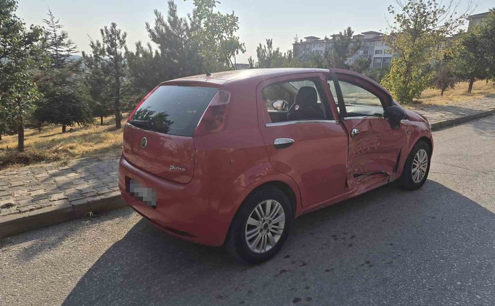 Eskişehir'de otomobille ticari taksi çarpıştı: 6 yaralı