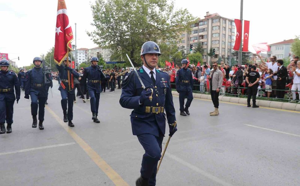 Eskişehir'de Zafer Bayramı törenlerle kutlandı
