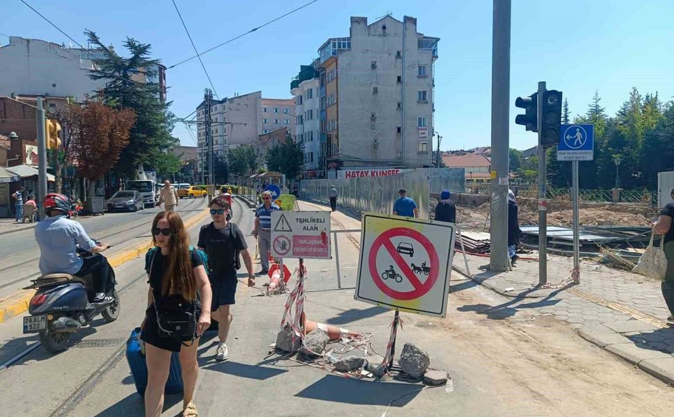 Halkevi inşaat bölgesinde ulaşım kargaşası