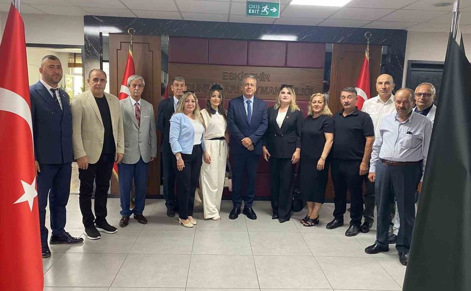 Kaymakam Şahin'e muhtarlardan hayırlı olsun ziyareti