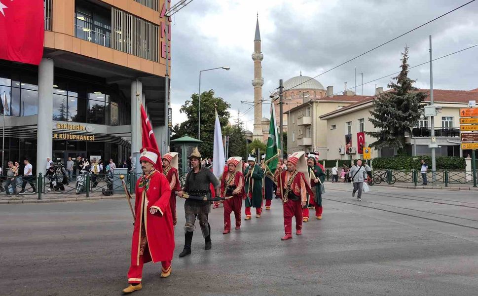 Mehteran takımını gören adam adeta çocuklar gibi sevindi
