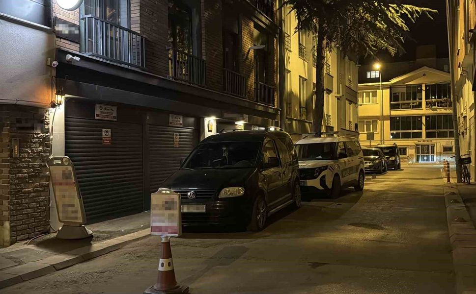 Ölen kişinin kimliği ile aparta kayıt yaptıran şahıs polis harekete geçirdi